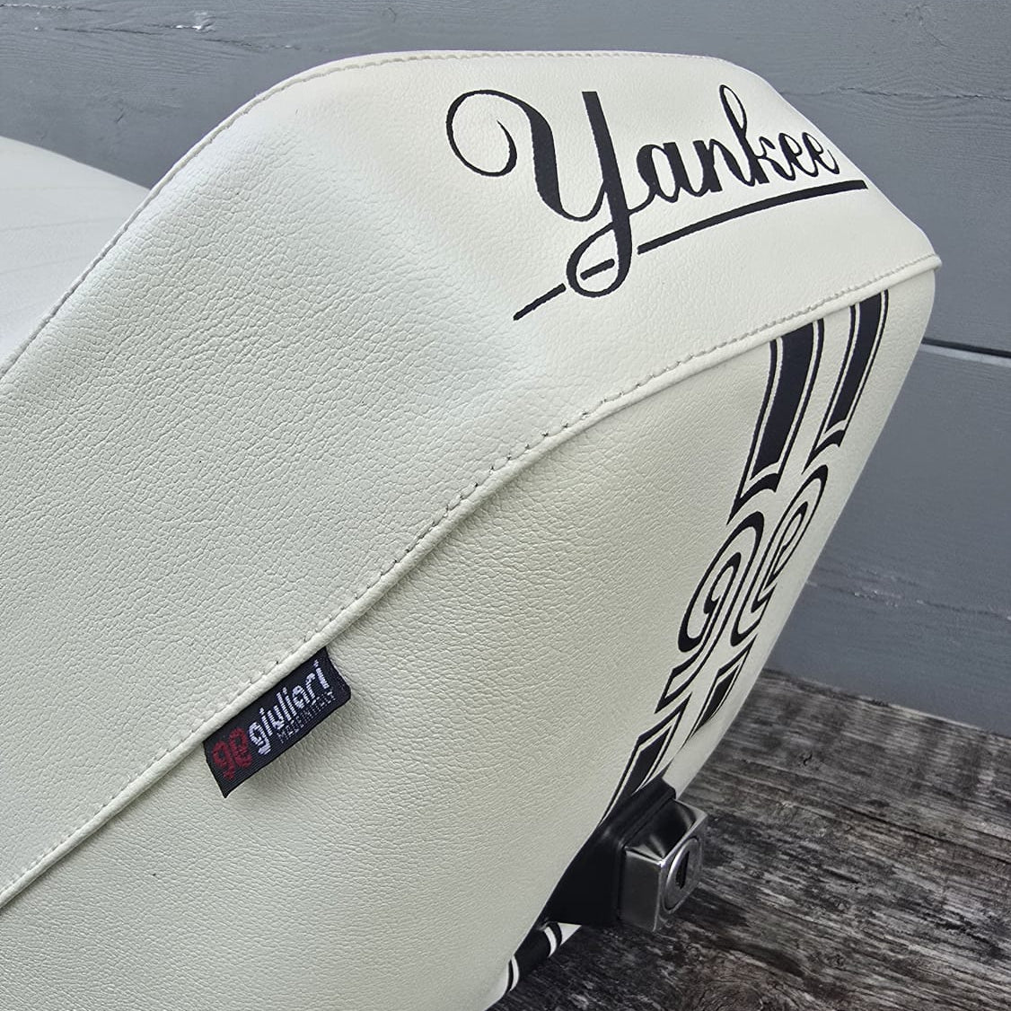 Sella Giuliari per Vespa Special