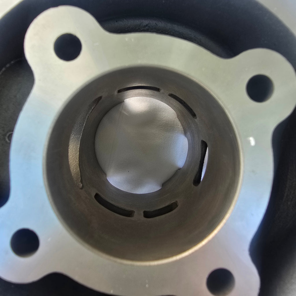 Cilindro Eurocilindro per motori Piaggio LC Energy Sr  Quartz codice 071500